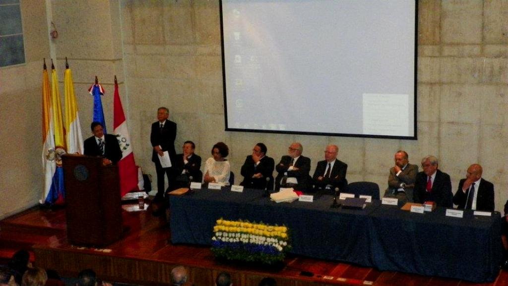 Concluye con éxito  curso internacional en Derecho Constitucional con Énfasis en Procesal Constitucional